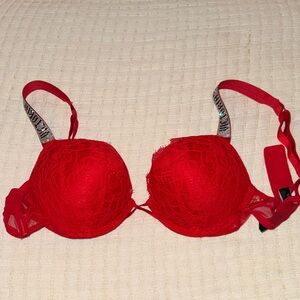 Victoria's Secret Vibrant Red Lace Bra